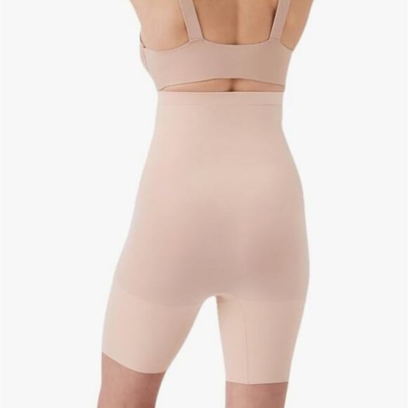 NEW Spanx Higher Power Extended Length High Waisted Power Panty Mid Thigh Short - Picture 12 of 15